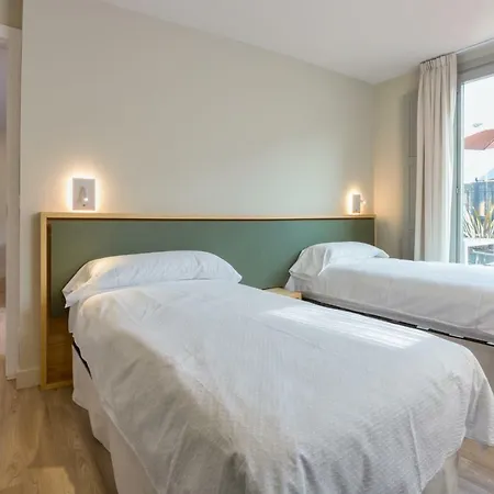 Barcella Tapia Apartament *